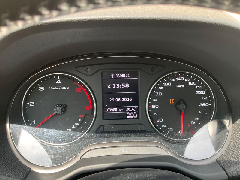 Audi Q2 1.6 TDI Sport 2019 – снимка 19
