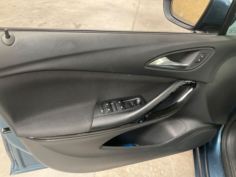 Opel Astra 1.0 Turbo Dynamic Start&Stop 2017 – снимка 31