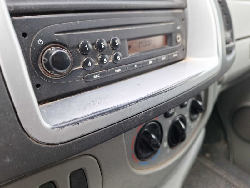Renault Trafic 2.0 dCi Passenger Expression 2011 – снимка 57