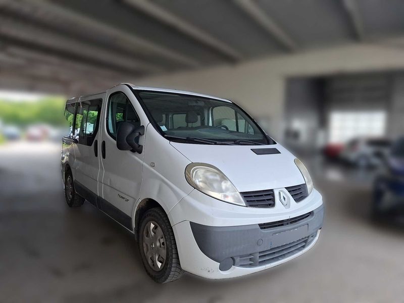 Renault Trafic 2.0 dCi Passenger Expression 2011 – снимка 6