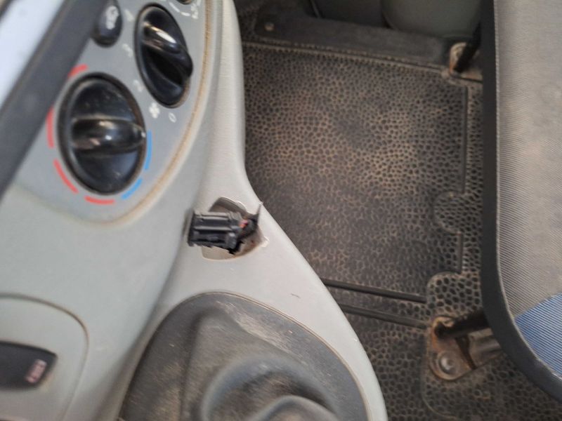Renault Trafic 2.0 dCi Passenger Expression 2011 – снимка 63