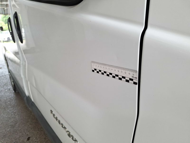 Renault Trafic 2.0 dCi Passenger Expression 2011 – снимка 32