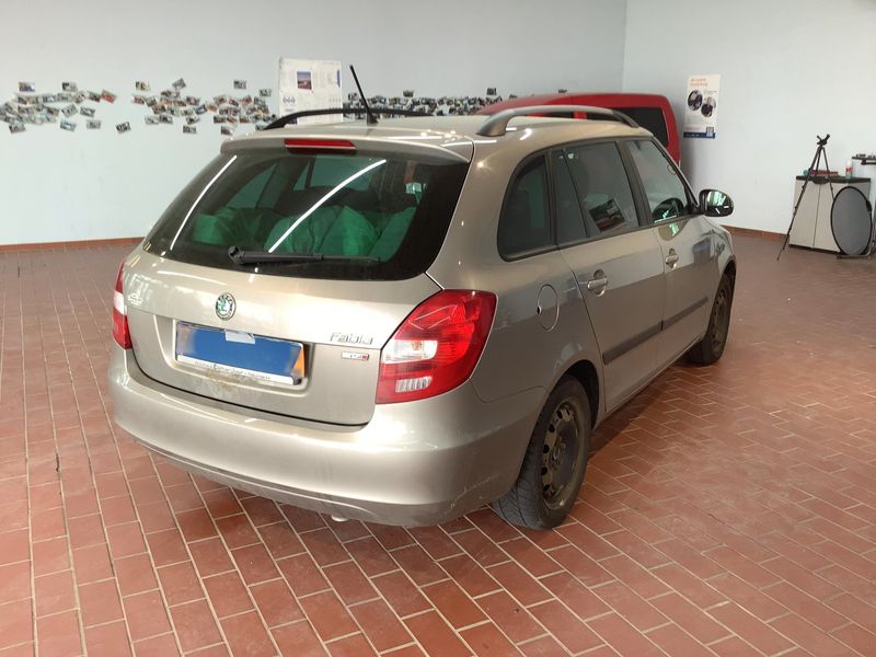 Skoda Fabia 1.2 TSI Family 2012 – снимка 8