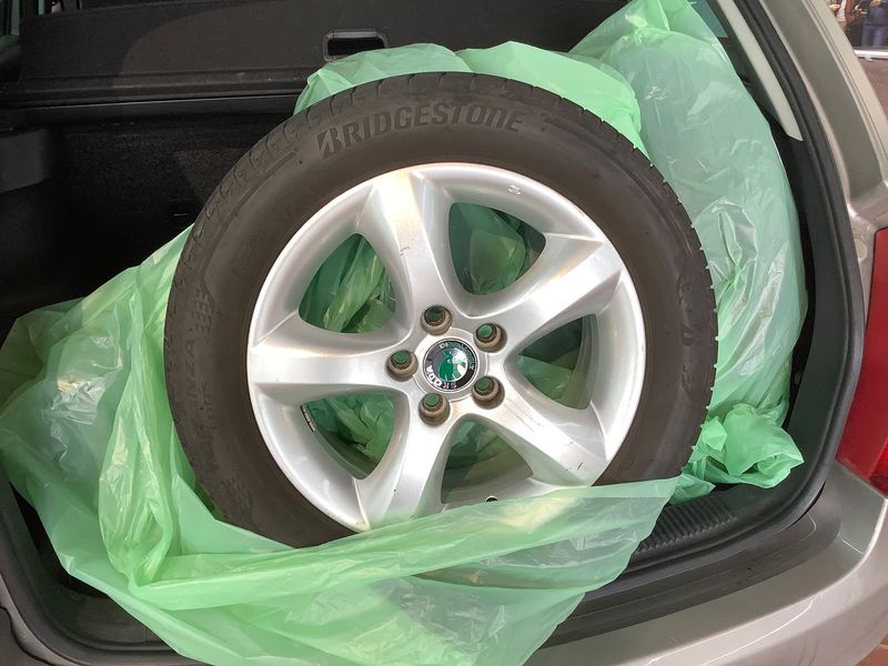 Skoda Fabia 1.2 TSI Family 2012 – снимка 15