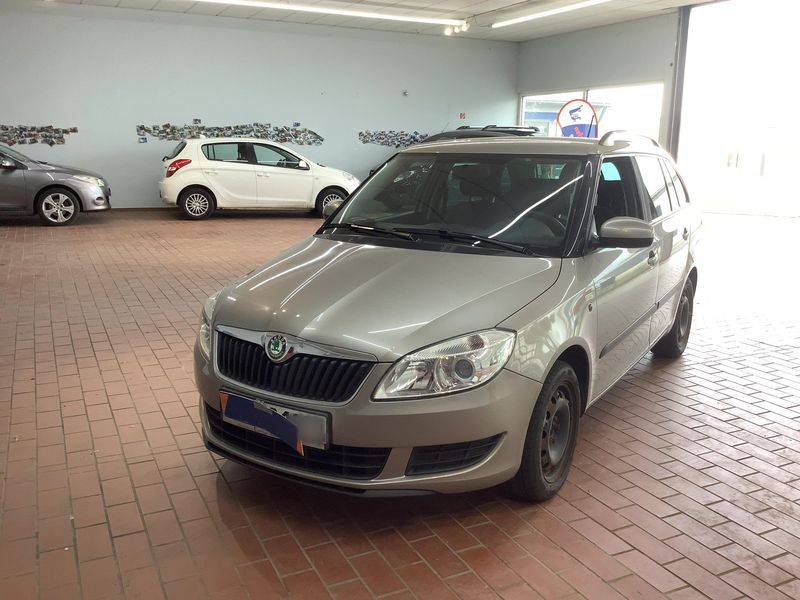 Skoda Fabia 1.2 TSI Family 2012 – снимка 1