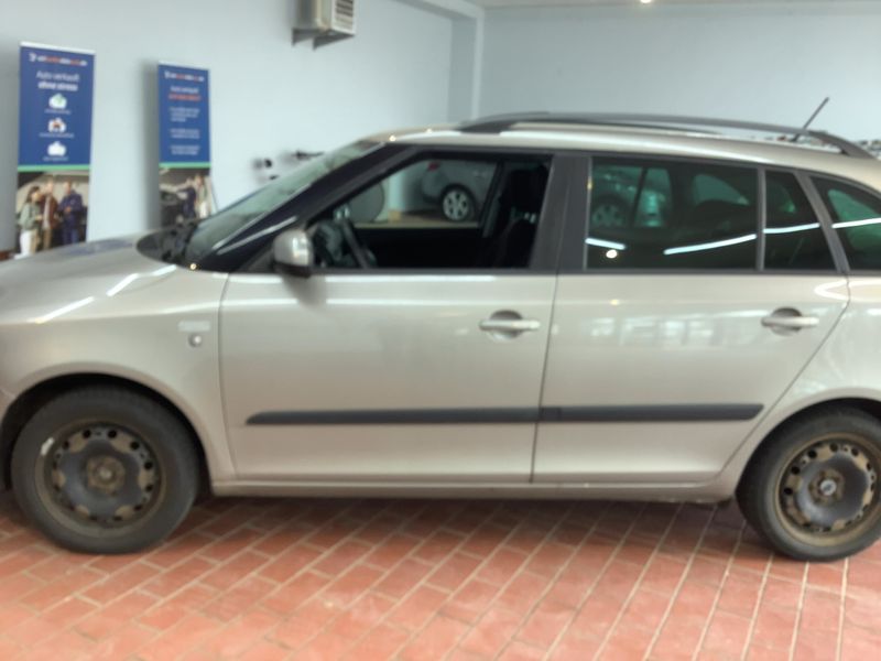 Skoda Fabia 1.2 TSI Family 2012 – снимка 4