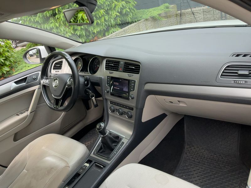 Volkswagen Golf VII 1.6 TDI Comfortline BlueMotion Tech 2015 – снимка 18