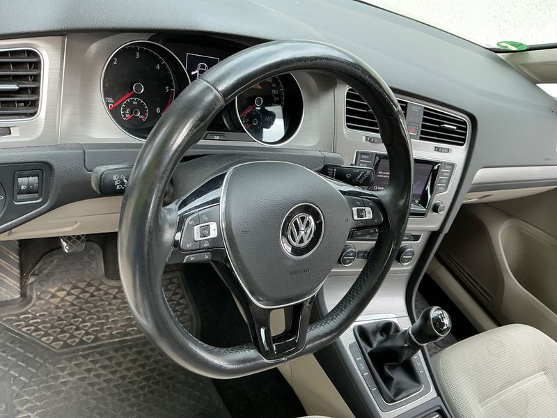Volkswagen Golf VII 1.6 TDI Comfortline BlueMotion Tech 2015 – снимка 29