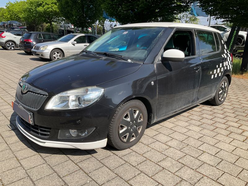 Skoda Fabia 1.2 TSI Ambiente 2011 – снимка 1