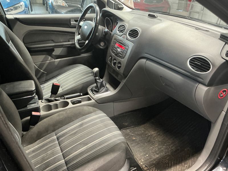 Ford Focus 1.6 Concept 2011 – снимка 3