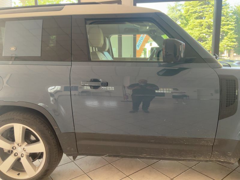 Land Rover Defender D300 Mild-Hybrid 90 SE 2023 – снимка 10