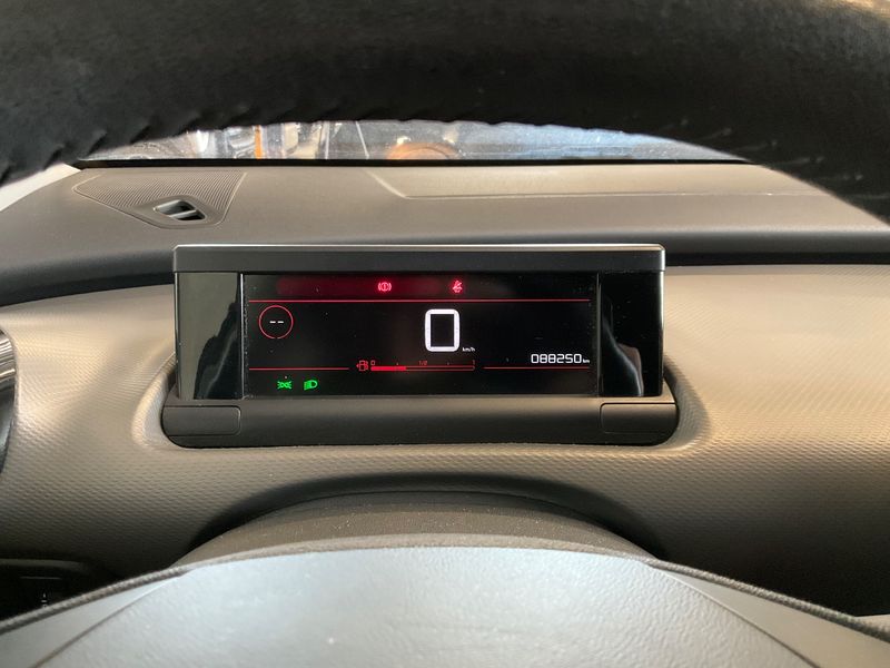 Citroen C4 Cactus 1.2 e-THP Shine 2019 – снимка 18