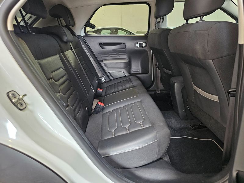 Citroen C4 Cactus 1.2 e-THP Shine 2019 – снимка 19