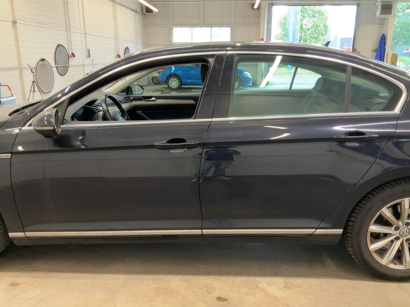 Volkswagen Passat 2.0 TSI Highline 4Motion BlueMotion Tech 2016 – снимка 4