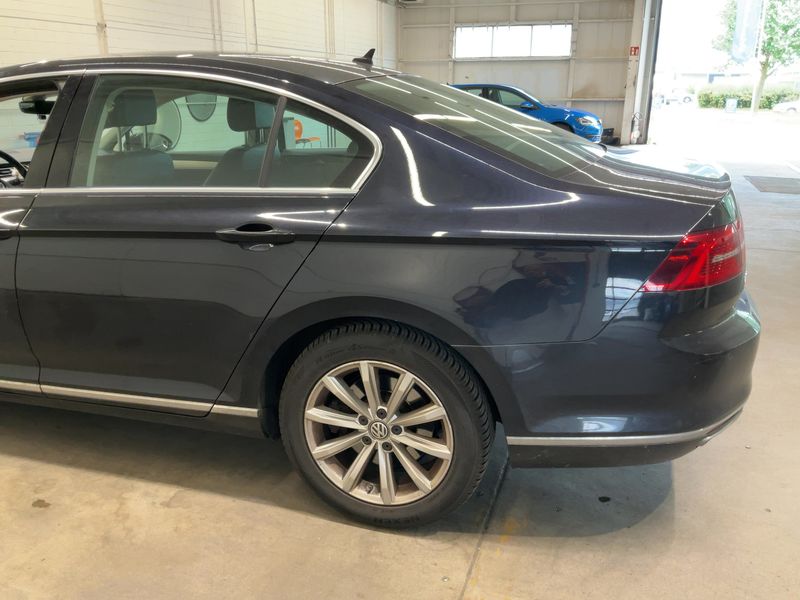 Volkswagen Passat 2.0 TSI Highline 4Motion BlueMotion Tech 2016 – снимка 6