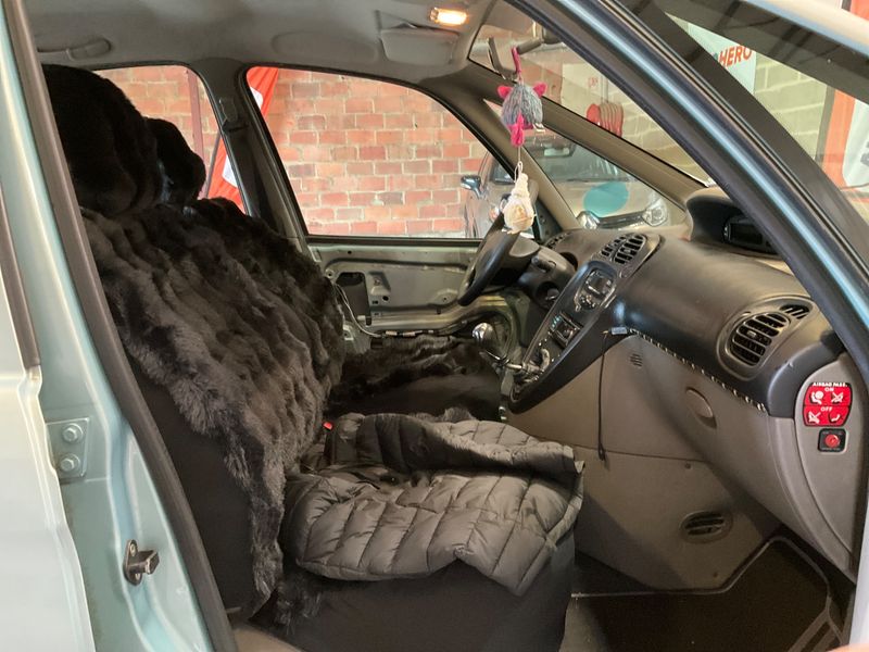 Citroen Xsara Picasso 2.0 HDi 2001 – снимка 3