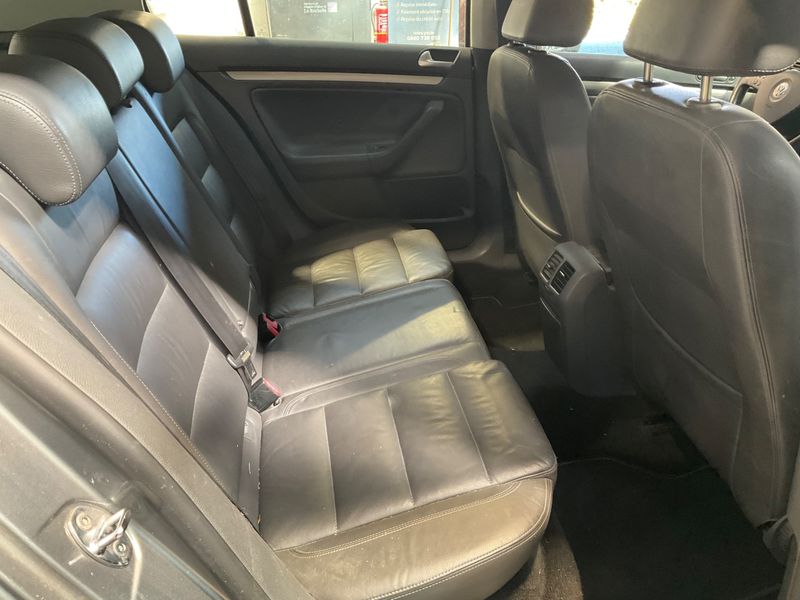 Volkswagen Golf V 2.0 TDI Carat 2007 – снимка на щета