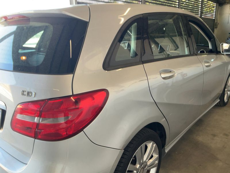 Mercedes-Benz B-Klasse B 180 CDI Executive 2012 – снимка 8