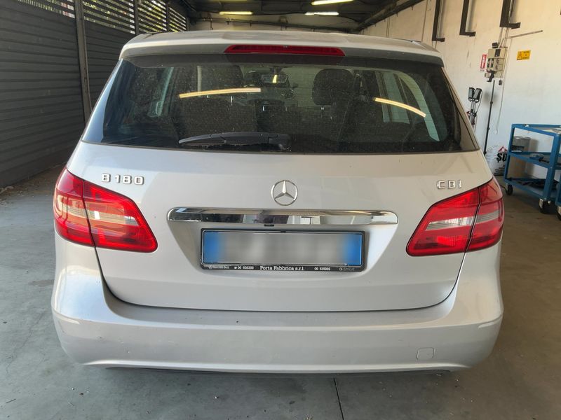 Mercedes-Benz B-Klasse B 180 CDI Executive 2012 – снимка 7