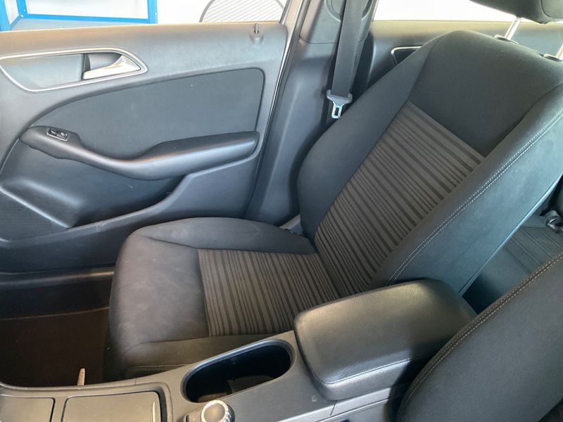 Mercedes-Benz B-Klasse B 180 CDI Executive 2012 – снимка 23