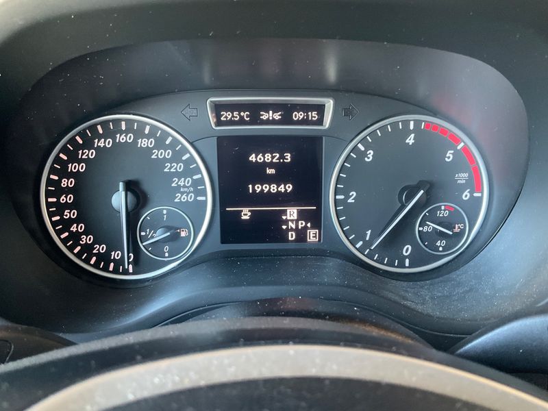 Mercedes-Benz B-Klasse B 180 CDI Executive 2012 – снимка 18