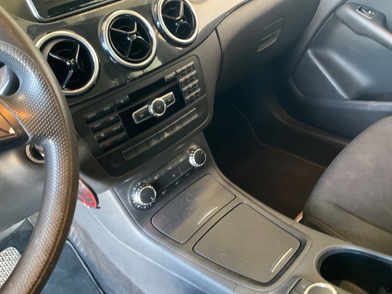 Mercedes-Benz B-Klasse B 180 CDI Executive 2012 – снимка 24