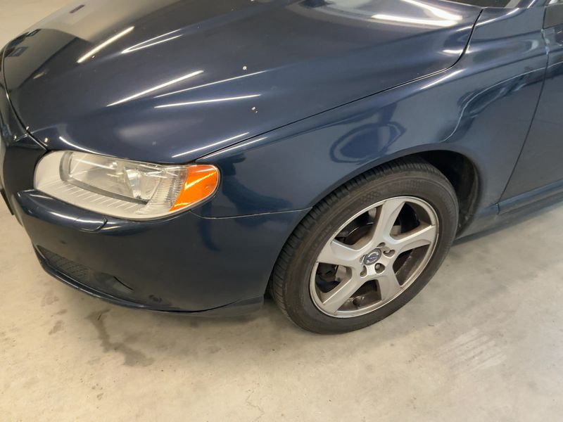 Volvo V70 1.6 T4 Momentum 2011 – снимка 2