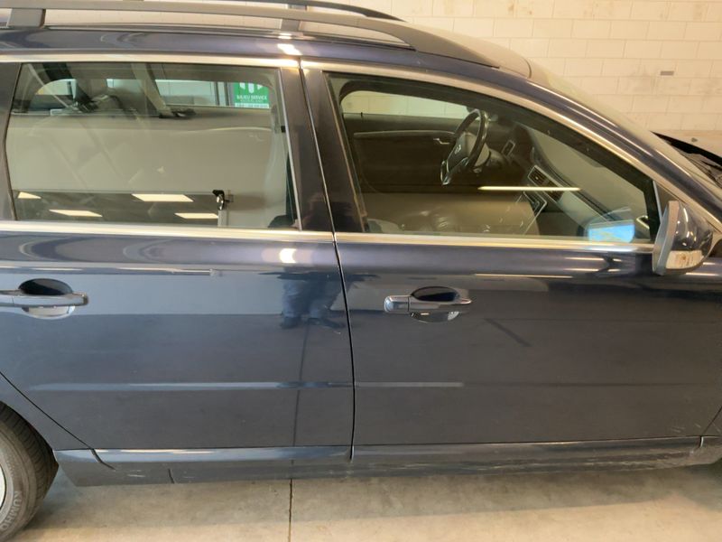 Volvo V70 1.6 T4 Momentum 2011 – снимка 10