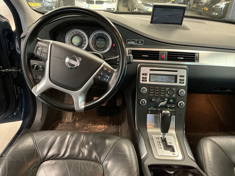 Volvo V70 1.6 T4 Momentum 2011 – снимка 17