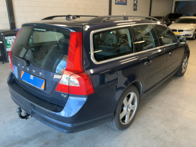 Volvo V70 1.6 T4 Momentum 2011 – снимка 8