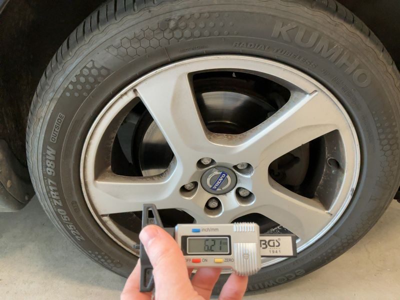 Volvo V70 1.6 T4 Momentum 2011 – снимка 11