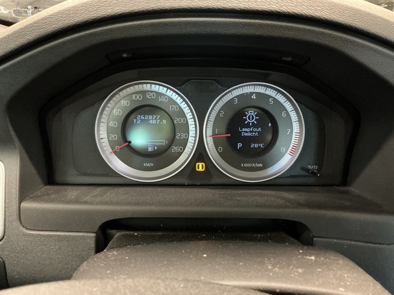 Volvo V70 1.6 T4 Momentum 2011 – снимка 18
