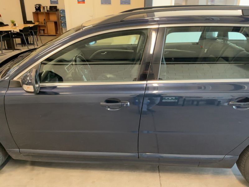 Volvo V70 1.6 T4 Momentum 2011 – снимка 4