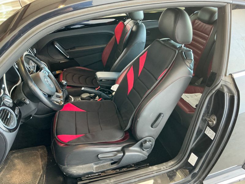 Volkswagen Beetle 1.6 TDI Vintage 2012 – снимка 28