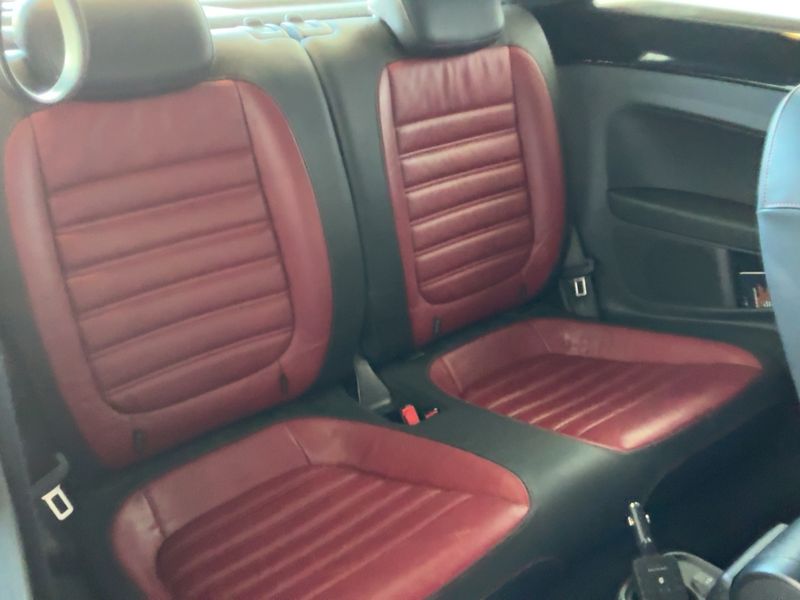 Volkswagen Beetle 1.6 TDI Vintage 2012 – снимка 19