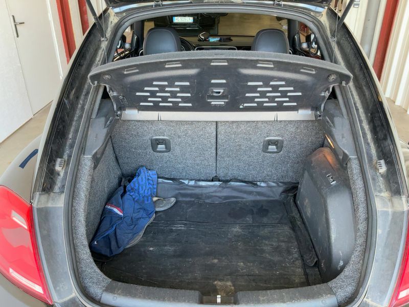 Volkswagen Beetle 1.6 TDI Vintage 2012 – снимка 15