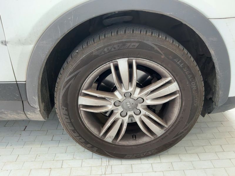 Audi Q3 2.0 TDI quattro 2013 – снимка 11