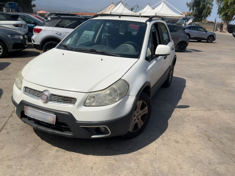 Fiat Sedici 2.0 JTDM Multijet Dynamic 4x4 2010 – снимка 1