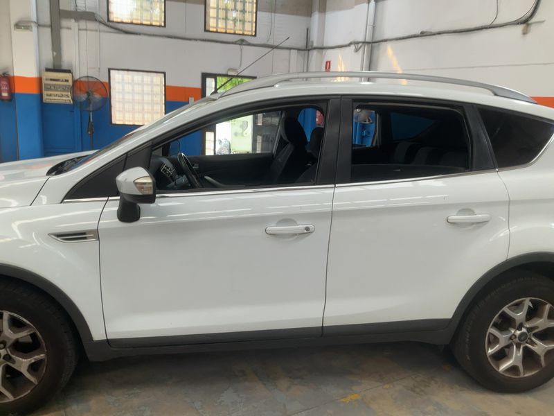 Ford Kuga 2.0 TDCi Trend 2011 – снимка 4