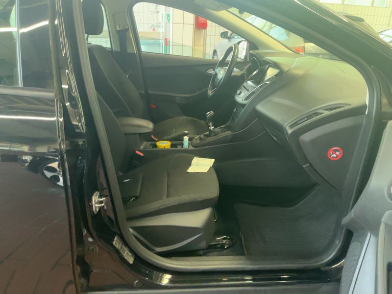 Ford Focus 1.5 TDCi Trend 2015 – снимка 16