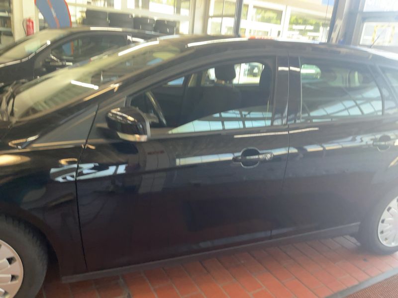 Ford Focus 1.5 TDCi Trend 2015 – снимка 4