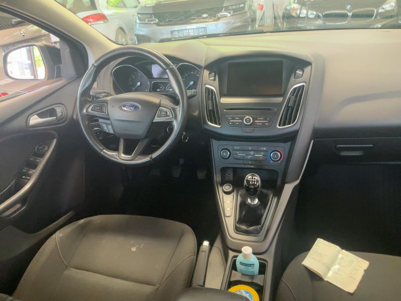 Ford Focus 1.5 TDCi Trend 2015 – снимка 17