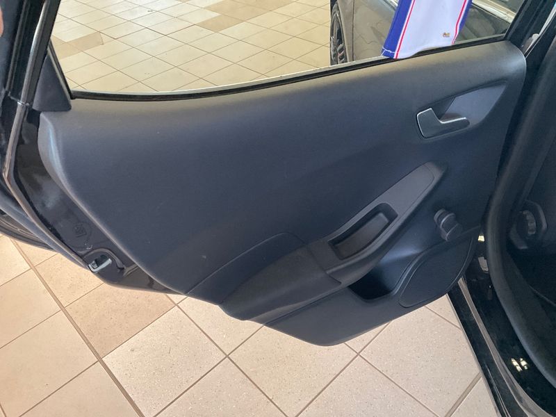 Ford Fiesta 1.0 EcoBoost Titanium 2018 – снимка 26