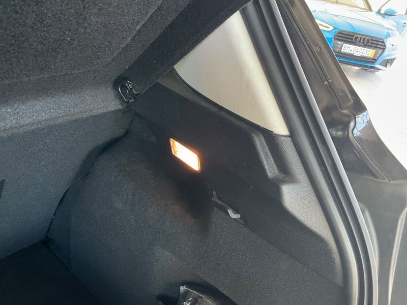 Ford Fiesta 1.0 EcoBoost Titanium 2018 – снимка 32
