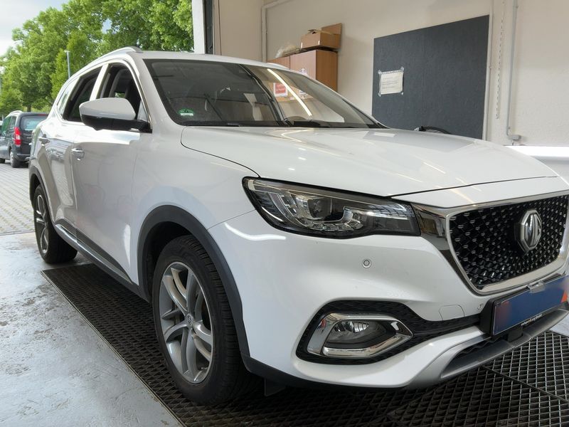 MG EHS 1.5 T-GDI Plug-in Hybrid Luxury 2022 – снимка 12