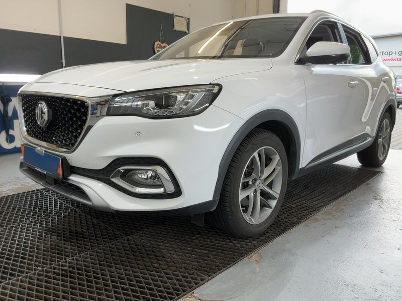 MG EHS 1.5 T-GDI Plug-in Hybrid Luxury 2022 – снимка 2