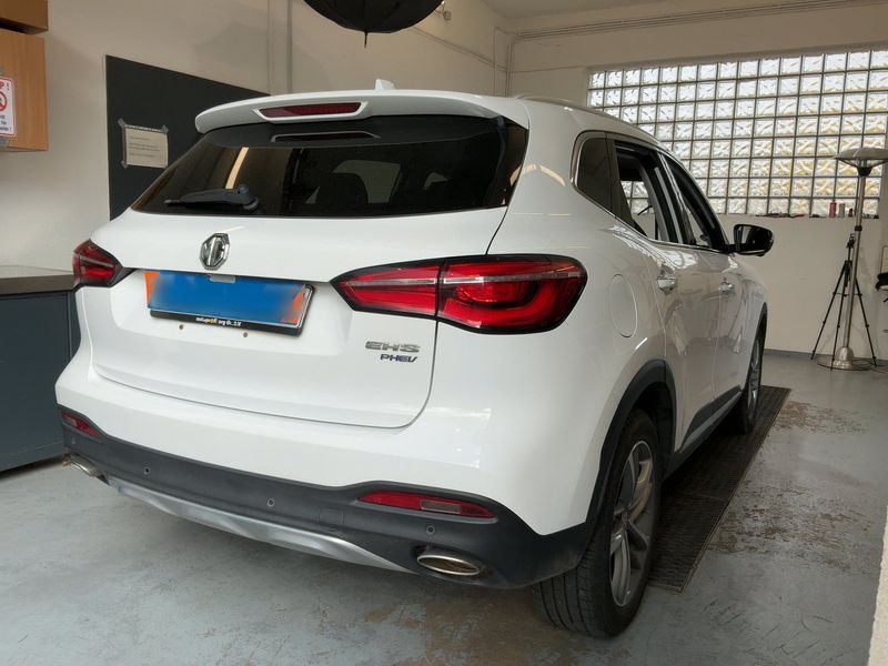 MG EHS 1.5 T-GDI Plug-in Hybrid Luxury 2022 – снимка 8