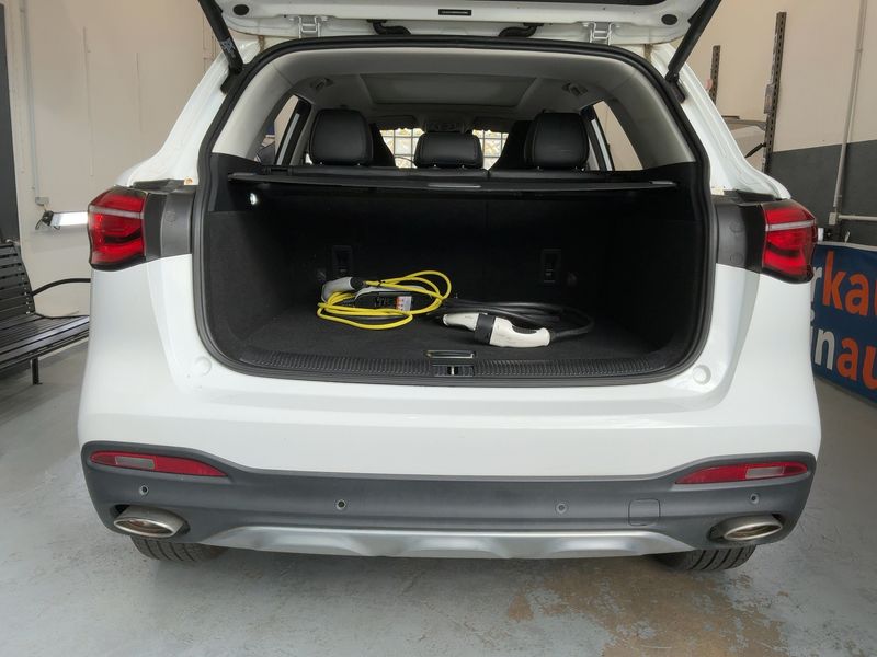 MG EHS 1.5 T-GDI Plug-in Hybrid Luxury 2022 – снимка 15