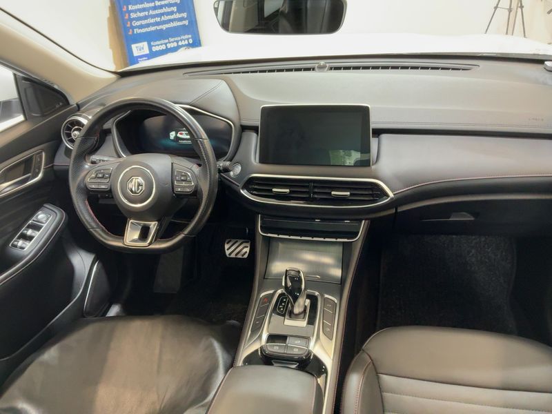 MG EHS 1.5 T-GDI Plug-in Hybrid Luxury 2022 – снимка 17