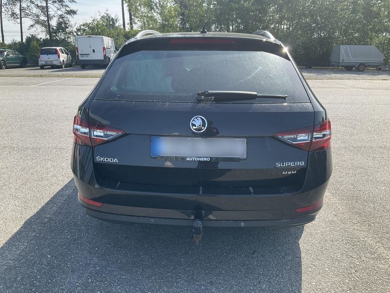 Skoda Superb 2.0 TDI Laurin & Klement 4x4 2017 – снимка 7